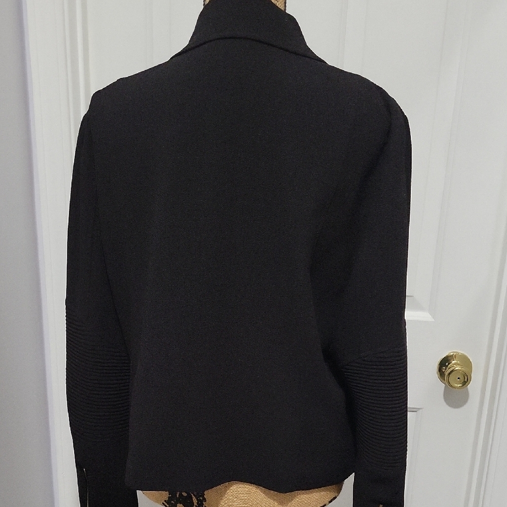 Polyester Jacket/spandex - Picture 3 of 5